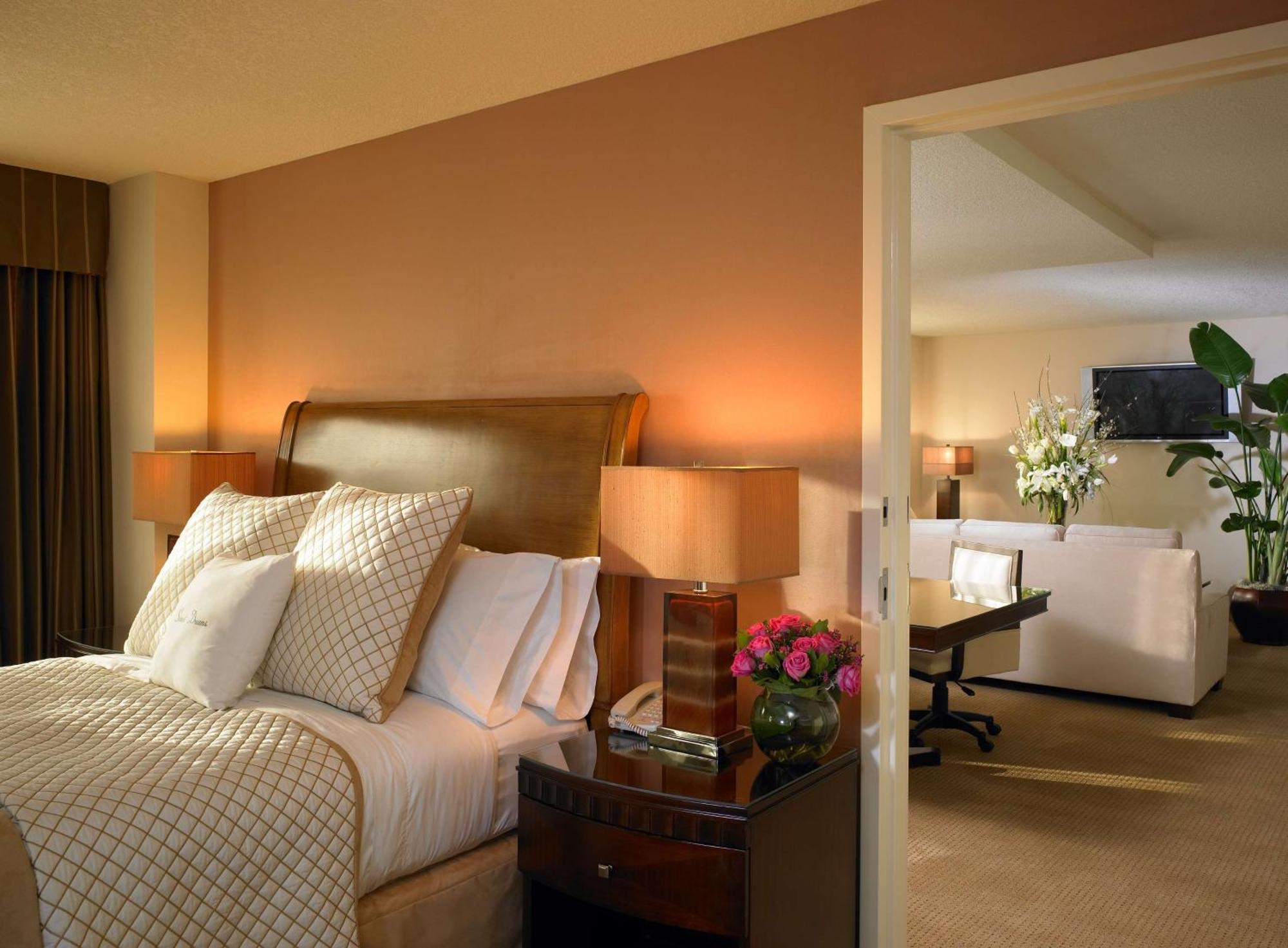 Doubletree Suites By Hilton Anaheim Resort/Convention Center Esterno foto