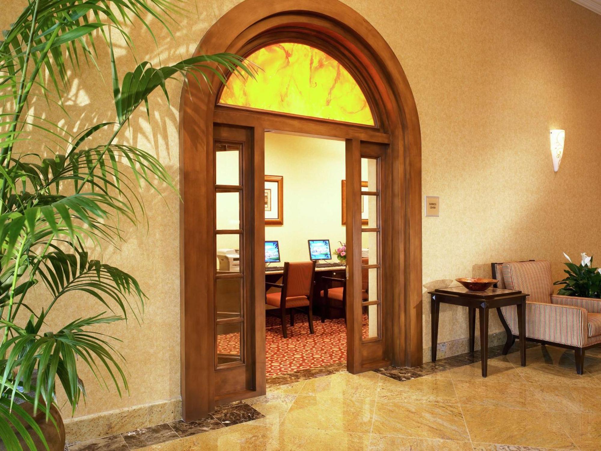 Doubletree Suites By Hilton Anaheim Resort/Convention Center Esterno foto