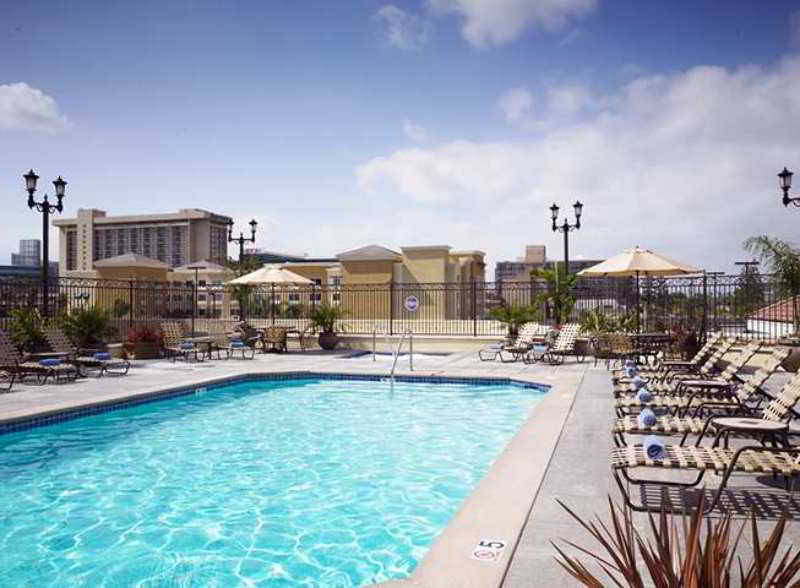 Doubletree Suites By Hilton Anaheim Resort/Convention Center Servizi foto